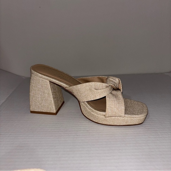 Matisse Coconuts-‎ Esme Knot Slide Sandal - Natural - Picture 3 of 15